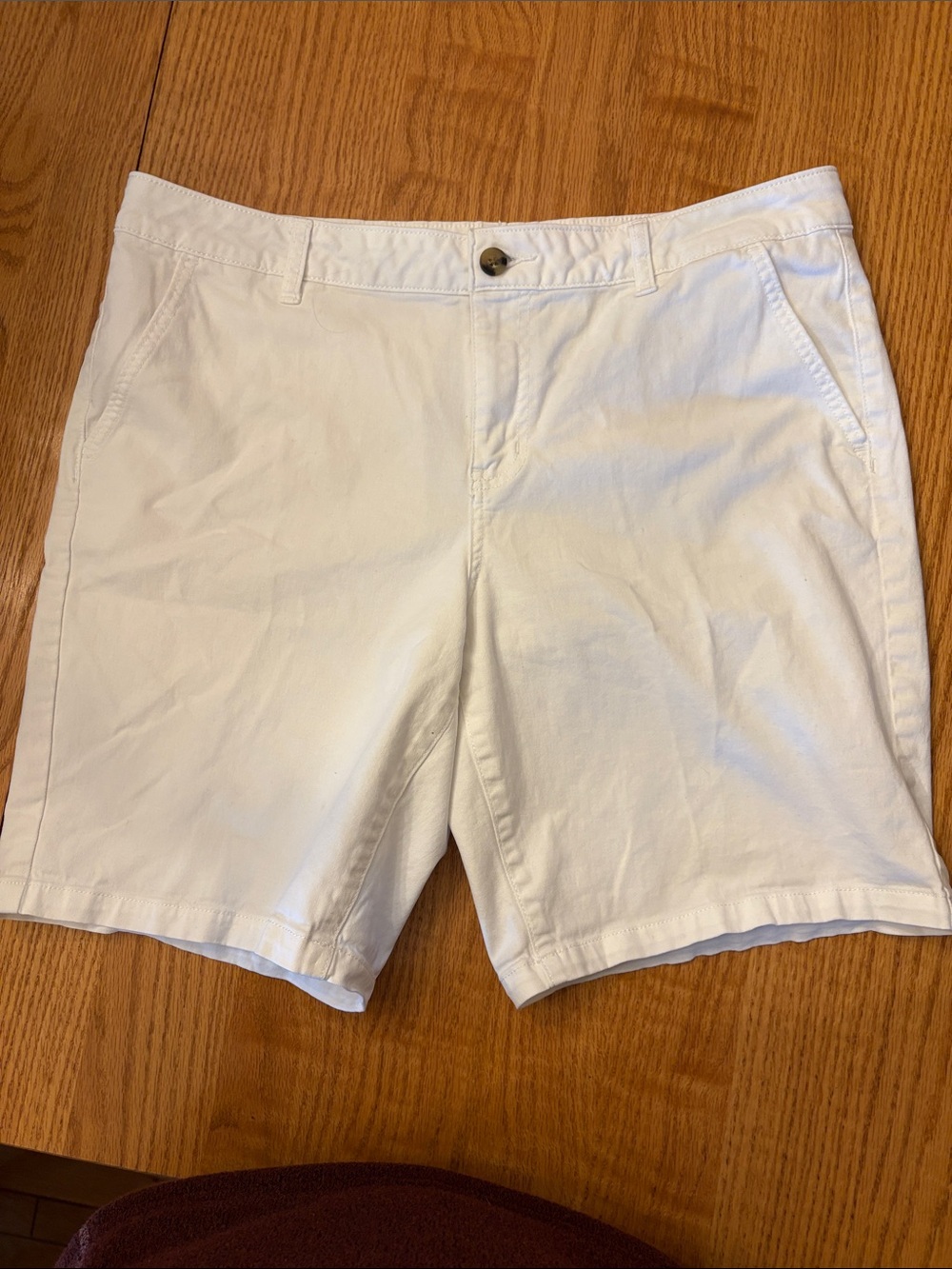 Classic Women's White Cotton Shorts